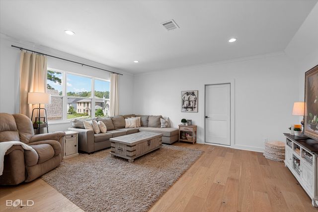 10946 Whispering Path Drive, Shreveport, LA 71106