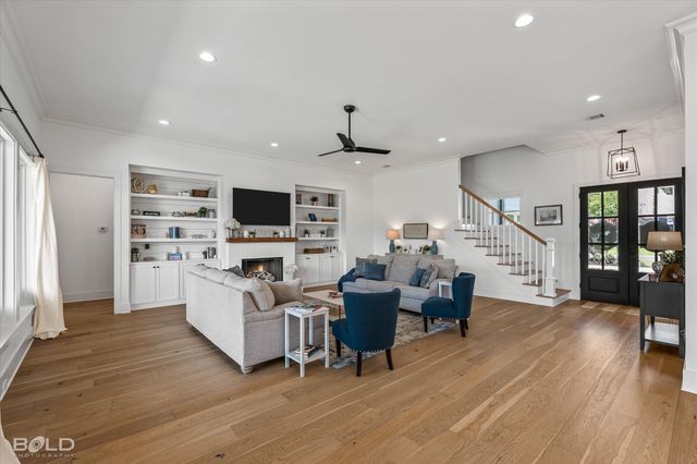 10946 Whispering Path Drive, Shreveport, LA 71106