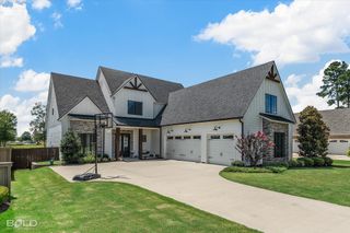 10946 Whispering Path Drive, Shreveport, LA 71106