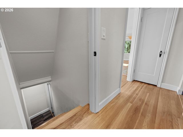 1815 Sw SUNSET Blvd, Portland, OR 97239