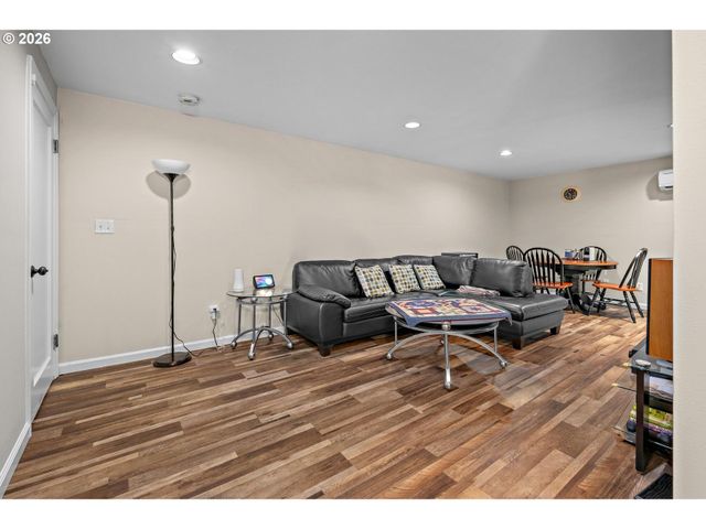 1815 Sw SUNSET Blvd, Portland, OR 97239