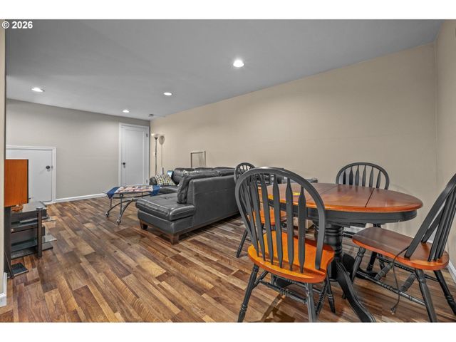 1815 Sw SUNSET Blvd, Portland, OR 97239