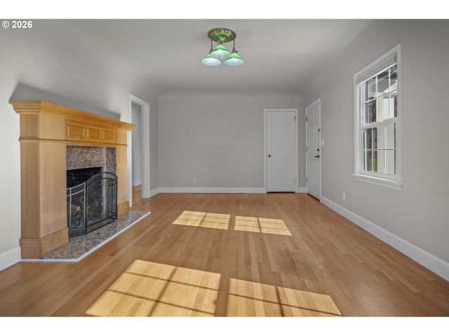 1815 Sw SUNSET Blvd, Portland, OR 97239