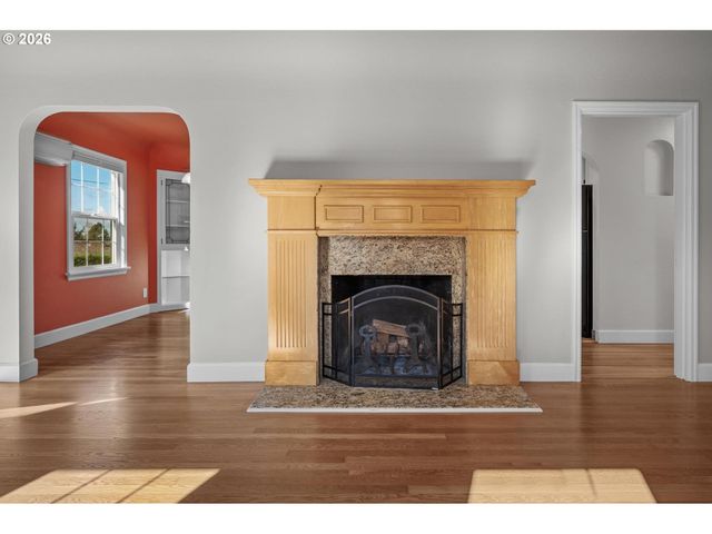 1815 Sw SUNSET Blvd, Portland, OR 97239