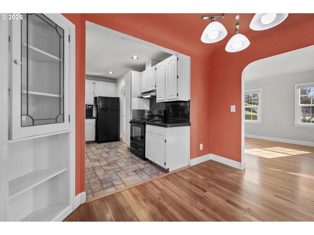 1815 Sw SUNSET Blvd, Portland, OR 97239