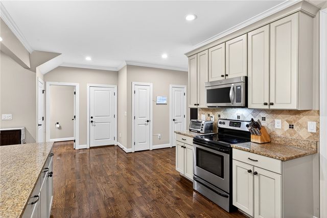 6 Setting Sun Lane, Travelers Rest, SC 29690