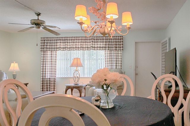 880 Horizons W 102, Boynton Beach, FL 33435