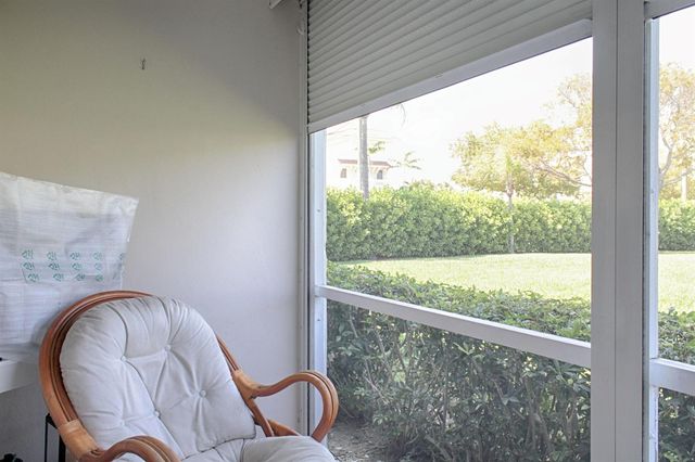 880 Horizons W 102, Boynton Beach, FL 33435