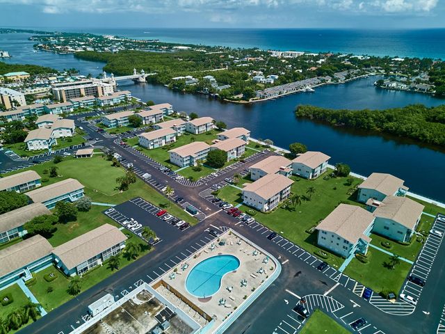 880 Horizons W 102, Boynton Beach, FL 33435