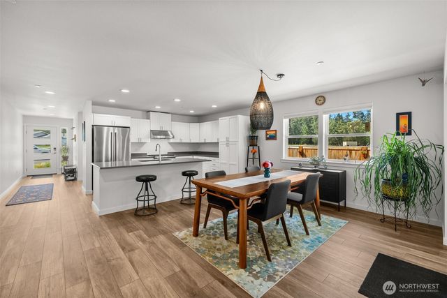 1529 Discovery Loop, Port Angeles, WA 98363