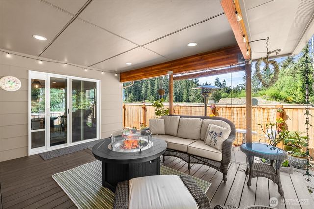 1529 Discovery Loop, Port Angeles, WA 98363