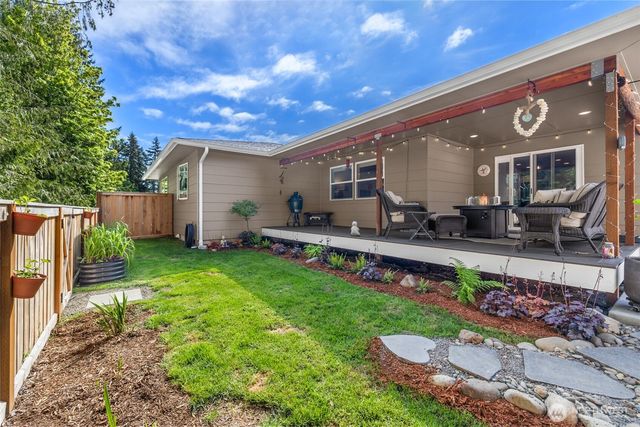 1529 Discovery Loop, Port Angeles, WA 98363