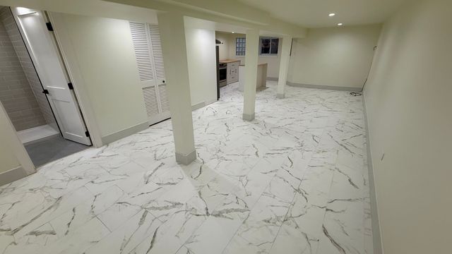 1906 W 34th Place G, Chicago, IL 60608