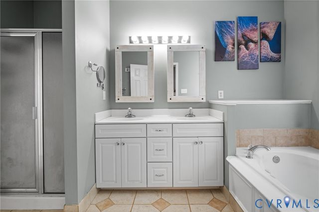12413 Petersburg St, Chester, VA 23831