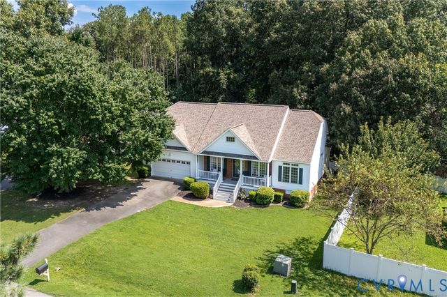 12413 Petersburg St, Chester, VA 23831