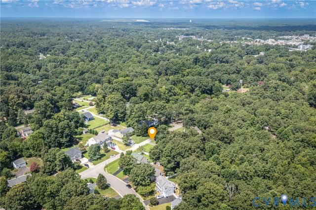 12413 Petersburg St, Chester, VA 23831