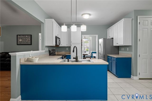 12413 Petersburg St, Chester, VA 23831