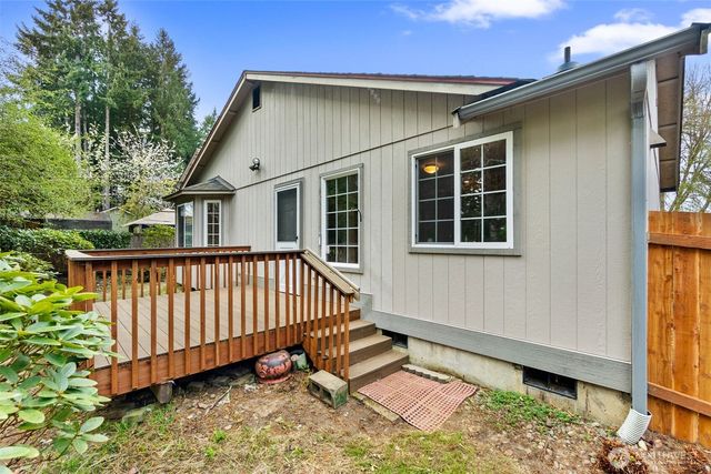3040 Applehill Court NE, Olympia, WA 98506