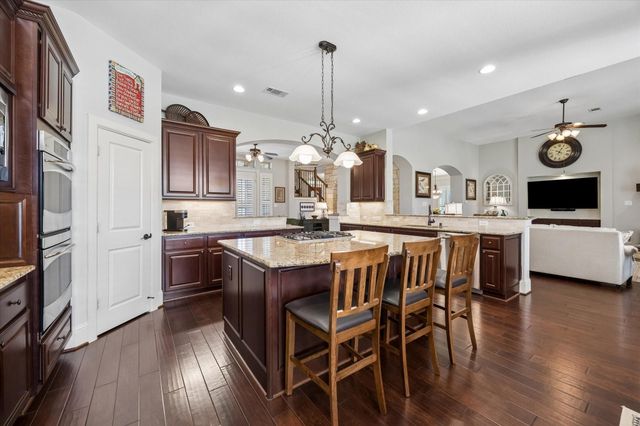 5308 W Farm Way, Fulshear, TX 77441