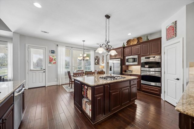 5308 W Farm Way, Fulshear, TX 77441