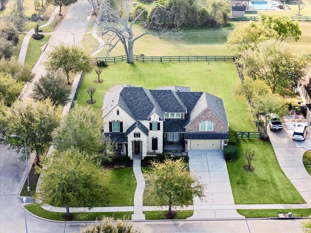 5308 W Farm Way, Fulshear, TX 77441
