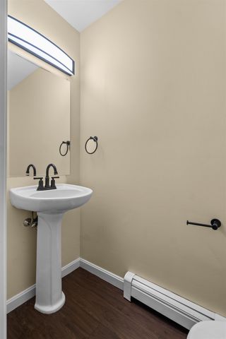 1029 S Mammoth Rd Unit 7, Manchester, NH 03109