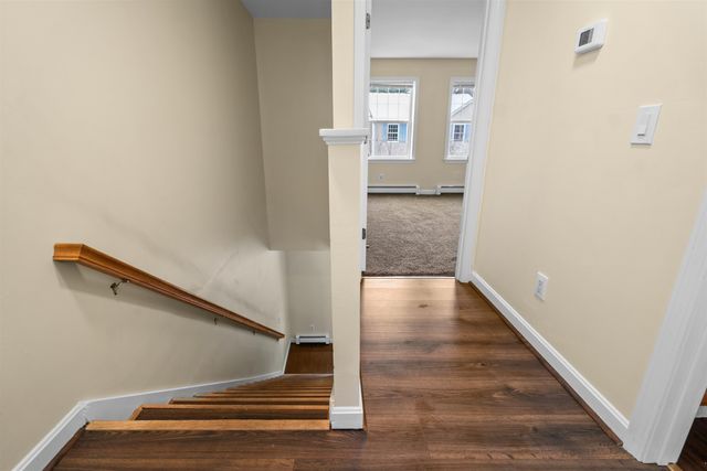 1029 S Mammoth Rd Unit 7, Manchester, NH 03109