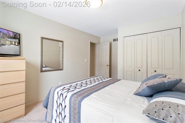 34163 Parkdale Street, Livonia, MI 48150