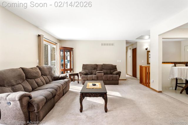 34163 Parkdale Street, Livonia, MI 48150