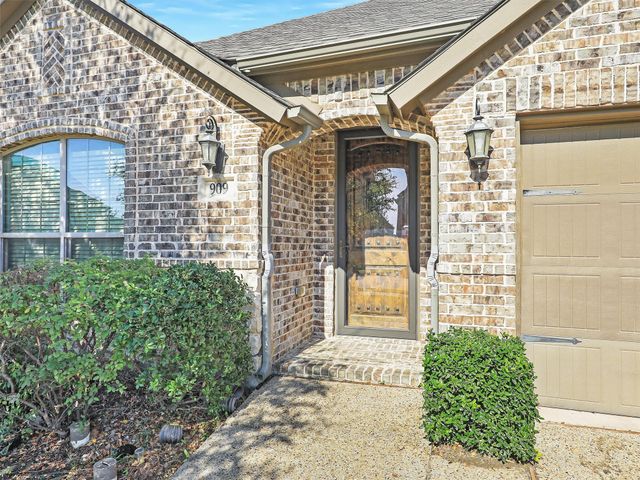 909 Lake Meadow Lane, Little Elm, TX 75068