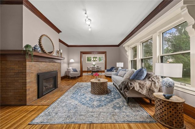 2179 Five Mile Line Road, Penfield, NY 14526