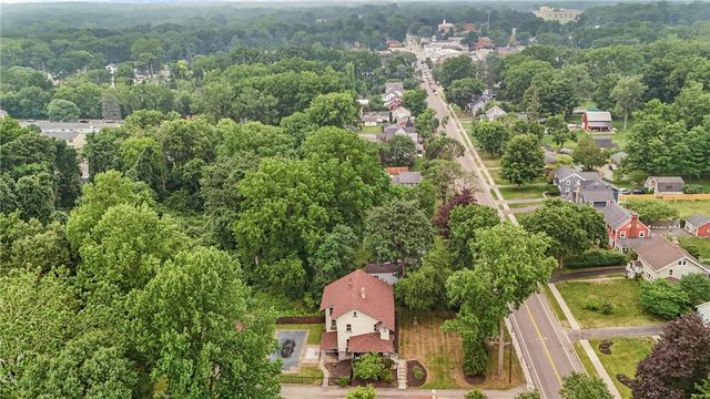 2179 Five Mile Line Road, Penfield, NY 14526