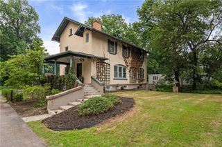 2179 Five Mile Line Road, Penfield, NY 14526