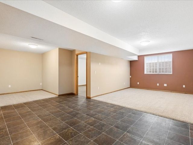 1515 48th, Marion, IA 52302