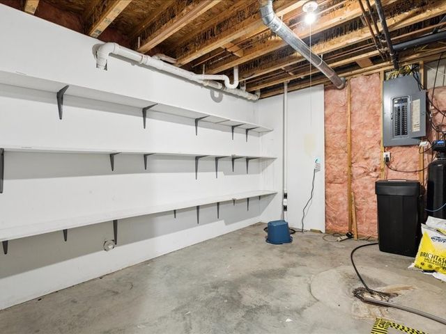 1515 48th, Marion, IA 52302