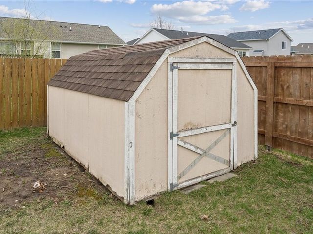 1515 48th, Marion, IA 52302