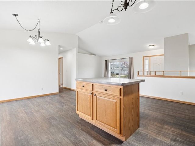 1515 48th, Marion, IA 52302
