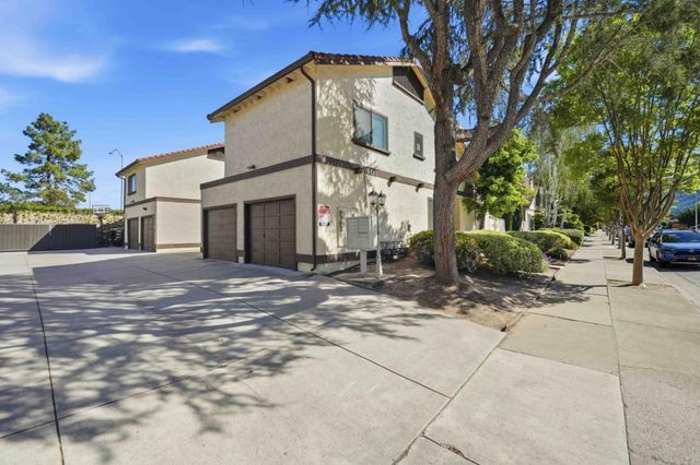8400 Delta Drive, Gilroy, CA 95020