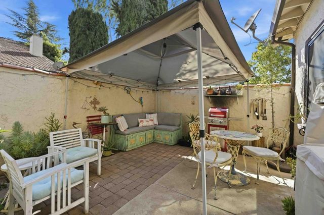 8400 Delta Drive, Gilroy, CA 95020