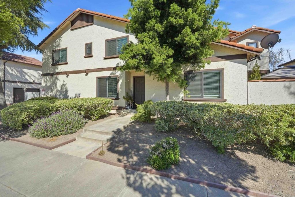 8400 Delta Drive, Gilroy, CA 95020