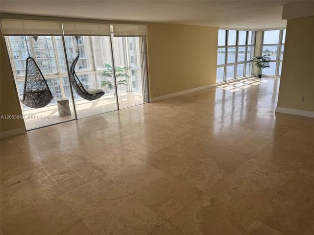145 SE 25th Rd 1003, Miami, FL 33129
