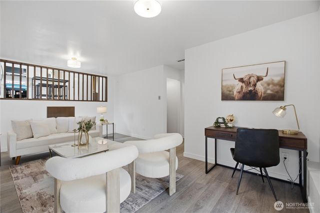 15724 SE 46th Way, Bellevue, WA 98006