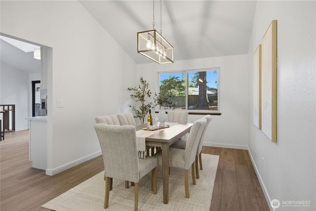 15724 SE 46th Way, Bellevue, WA 98006