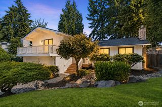 15724 SE 46th Way, Bellevue, WA 98006
