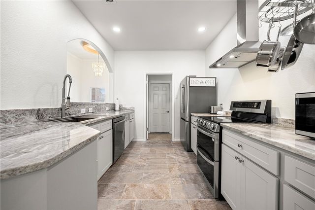 13706 Sea Horse Ave, Corpus Christi, TX 78418