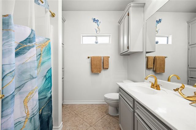 13706 Sea Horse Ave, Corpus Christi, TX 78418