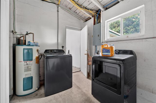 241 W 20th Street, Riviera Beach, FL 33404