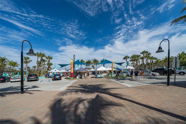 241 W 20th Street, Riviera Beach, FL 33404