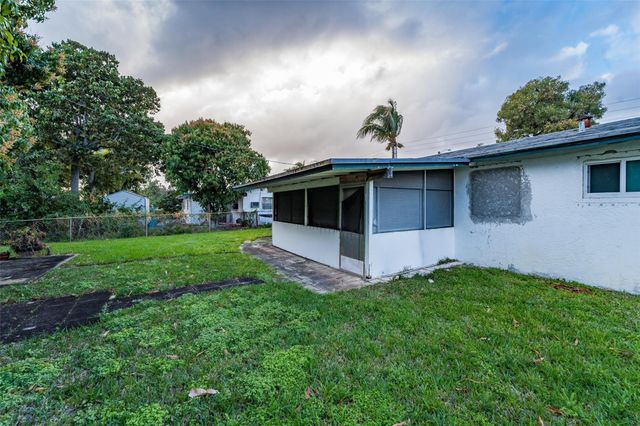 241 W 20th Street, Riviera Beach, FL 33404