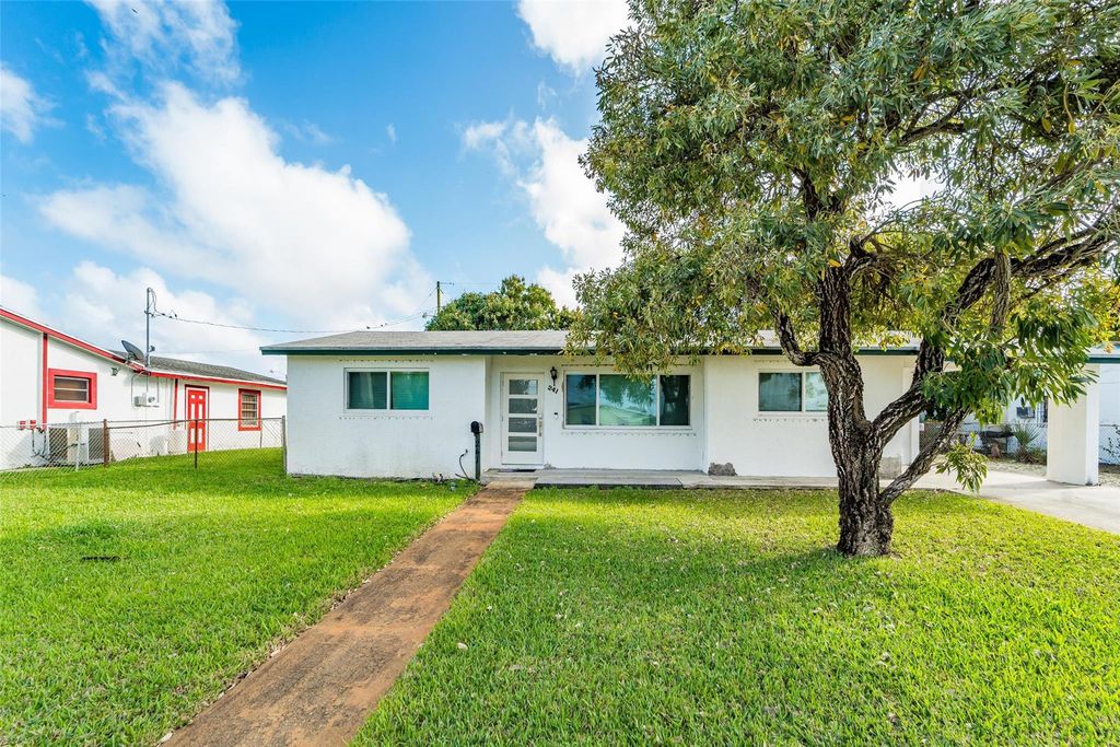 241 W 20th Street, Riviera Beach, FL 33404